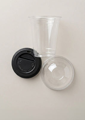 Vasos de plástico con tapa